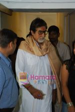 Amitabh Bachchan at the Launch of Teen Patti Music album in Radio Mirchi, Mumbai on 30th Jan 2010 (3).JPG